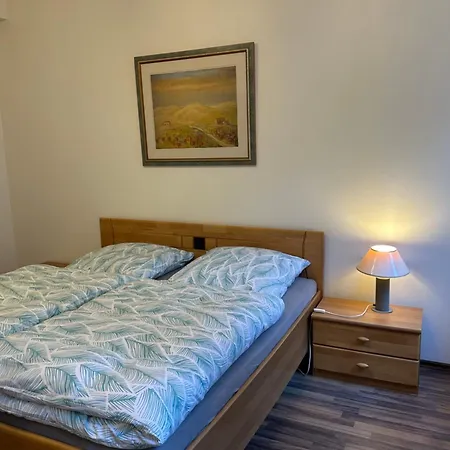 Liv-in Lounge Apartment